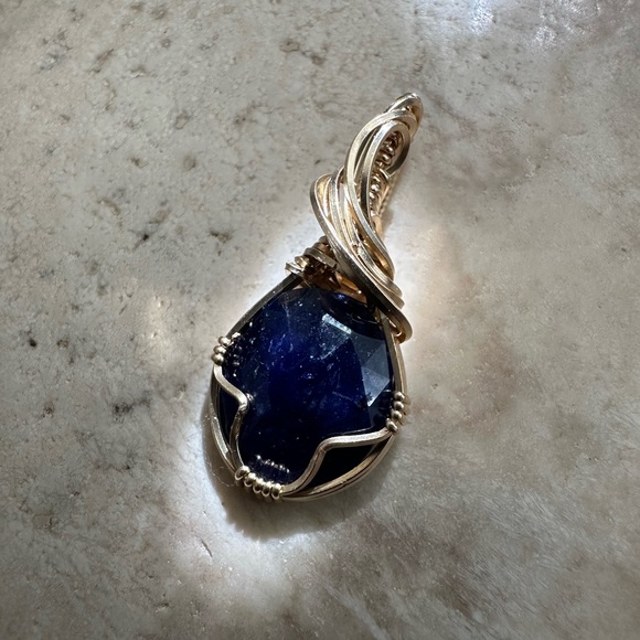 14k Gold Filled Blue Sapphire Necklace Pendant - Picture 2 of 7